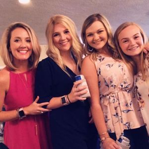 Meet your Posher, Ana